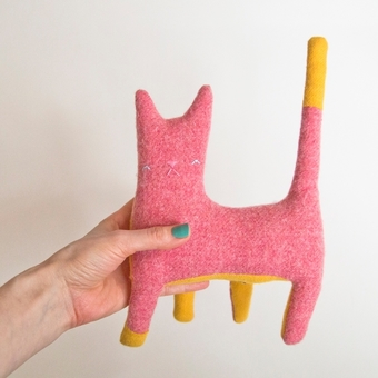 Kitty no.216 bright pink wool with bright yellow tail and tummy